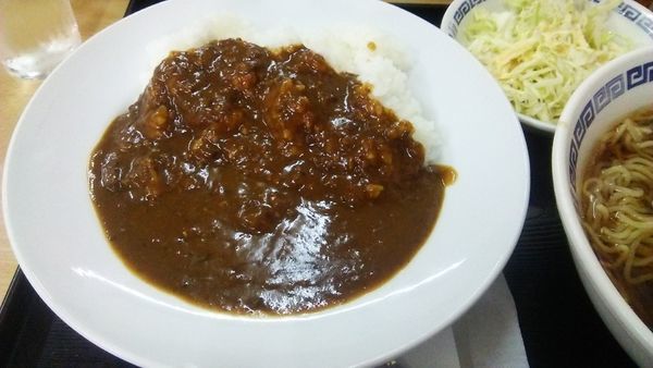 「カレー 600円＋半ラーメン 250円」@いこい食堂の写真