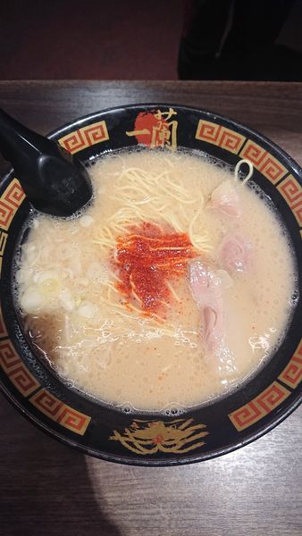 「天然とんこつラーメン」@一蘭 アトレ上野 山下口店の写真