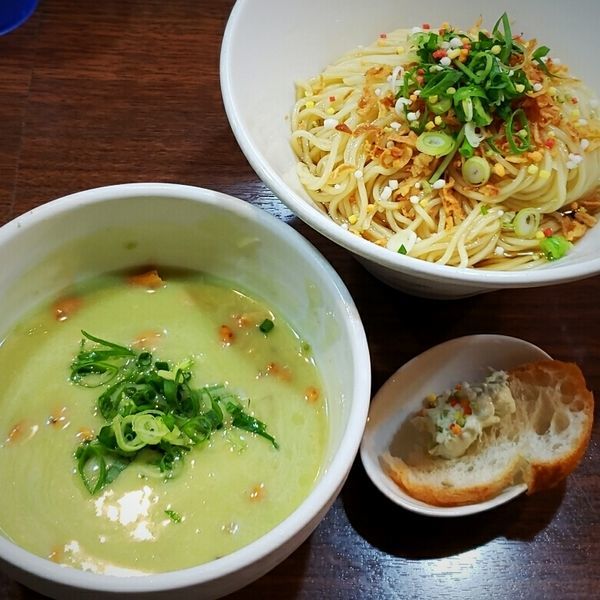 「【期間限定】アボガド冷やしつけそば２０１９中盛無料８５０円」@ONLY ONE NOODLE 壱富士の写真