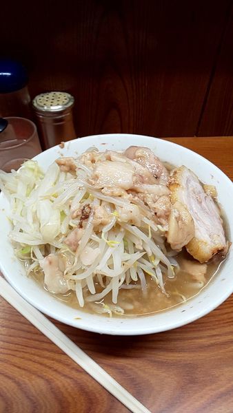 「ラーメン麺半分➕ニンニク少し➕ヤサイ➕油」@ラーメン二郎 亀戸店の写真