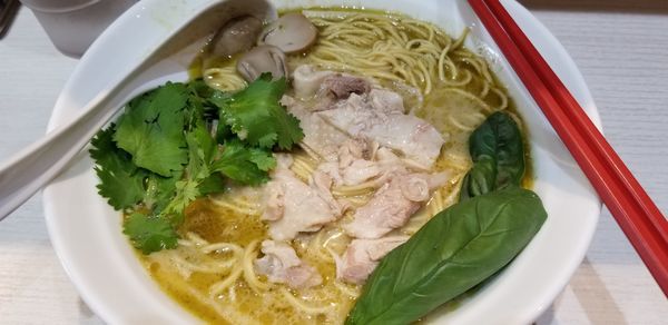 「グリーンカレー麺 中盛」@Soy Sauce Ramen Janya 醤屋の写真