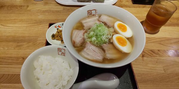 「味玉ラーメン」@喜多方ラーメン坂内 新宿パークタワー店の写真