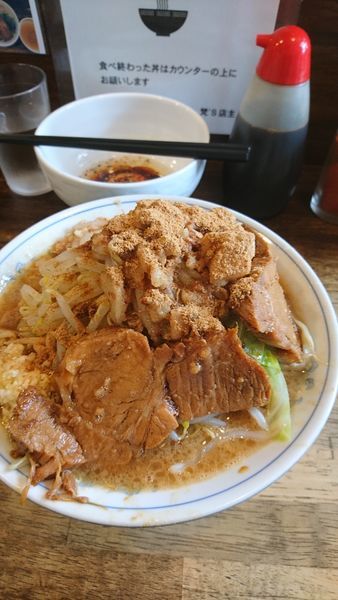 「ラーメン並 生卵 魚粉」@らーめん梵’s BONES北浦和本店の写真