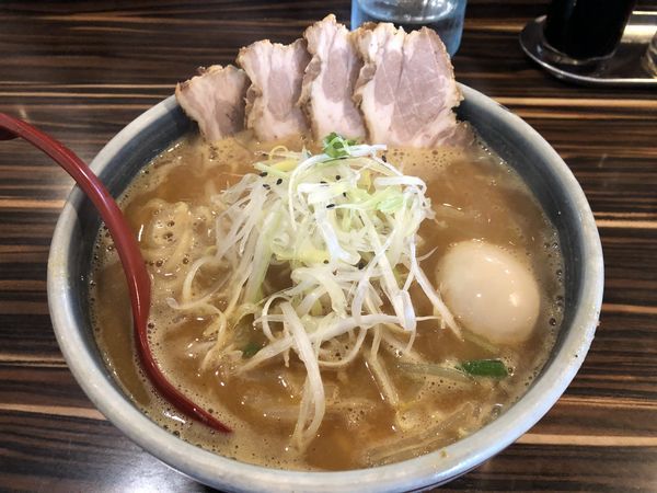 「海の味噌味玉焼豚そば」@中華そば 螢の写真