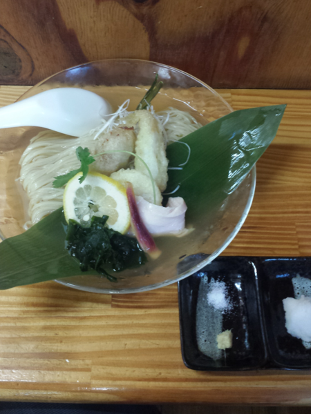 「【限定】冷やし鱚煮干そば980円」@中華そば よしかわの写真