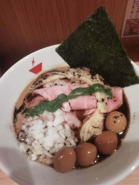 「蟹そば＋肉増し＋燻製うずら」@crab台風。の写真