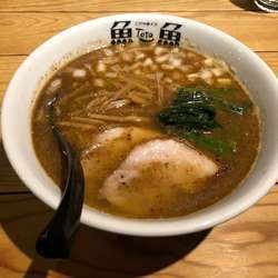 責め焦がし煮干しらーめん