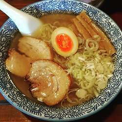 和風しょうゆらーめん 832円