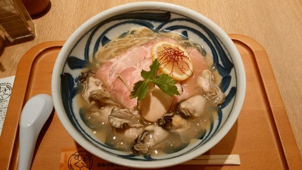 「【寿製麺よしかわ】牡蠣の冷やしそば¥900-＋牡蠣３個」@むぎくらべの写真