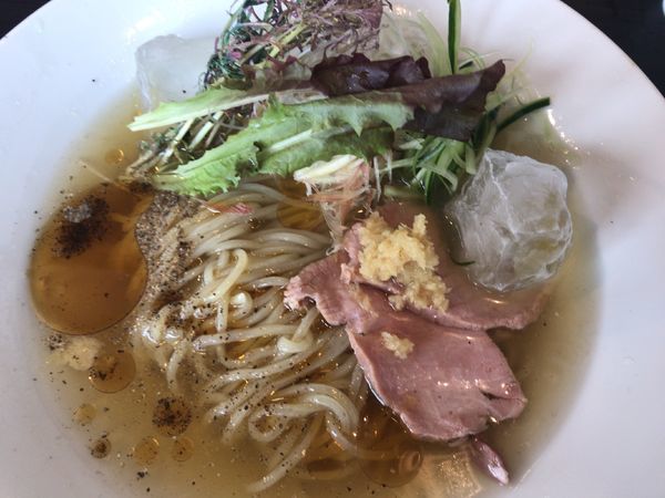 「初夏限定：冷たい塩中華蕎麦850円(並)」@中華蕎麦 こばやの写真