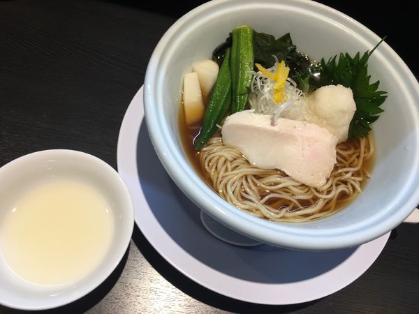 「辛味大根の冷やしらーめん」@らーめん 三極志の写真