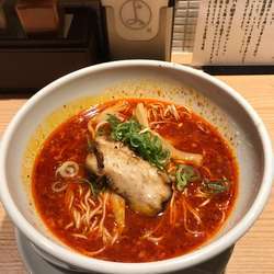 京都鶏ガラとんこつ赤辛らーめん