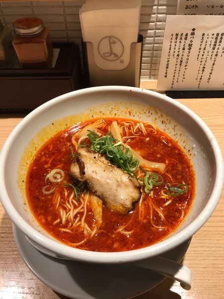 「京都鶏ガラとんこつ赤辛らーめん」@よってこや 恵比寿本店の写真