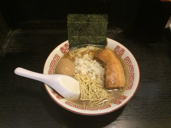 「淡麗中華ソバ＋味玉」@中華ソバ 伊吹の写真