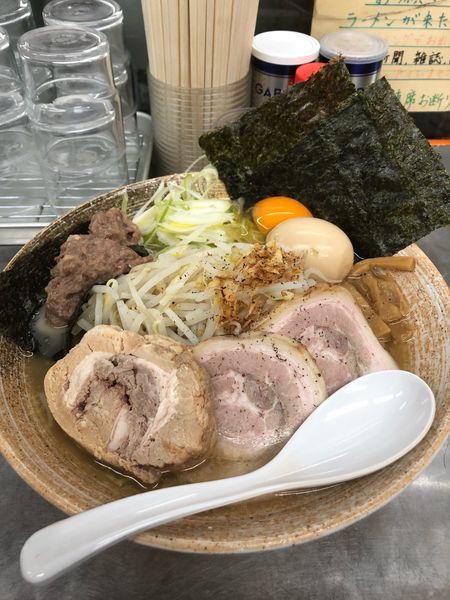 「牛テール出汁の塩ラーメン」@覆麺 智の写真