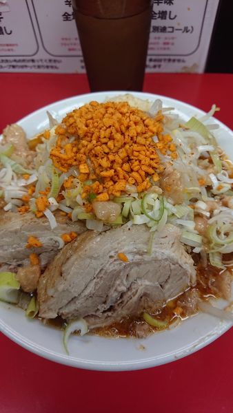 「エビ辛ラーメン(６月６日限定)+豚一枚」@ラーメン一心の写真