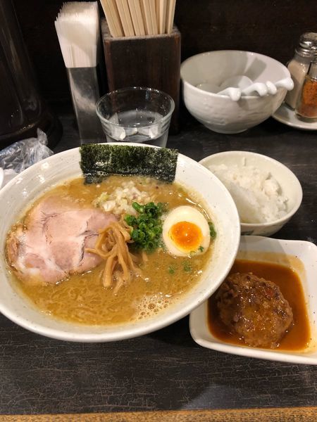 「濃厚鶏ソバ900円日替わりご飯100円」@麺や そめいよしの 西荻窪店の写真
