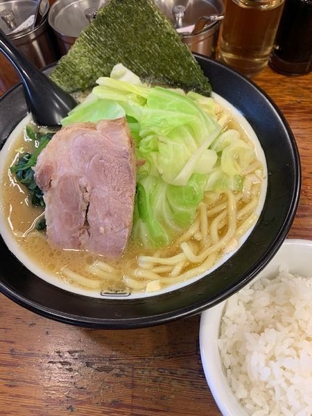 「太麺 680円 キャベツ 100円 半ライスサービス」@百麺 中山道店の写真