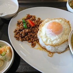 ポム タイ料理の画像