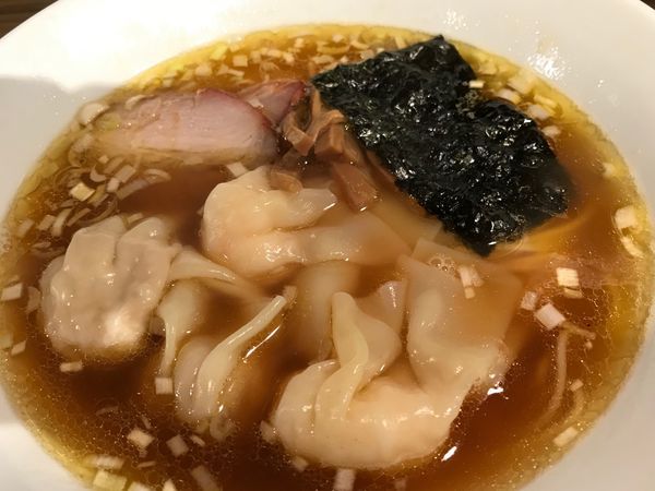 「特製わんたんめん」@支那そば かでかるの写真