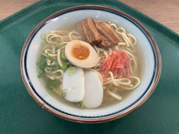 「沖縄そば 864円」@スナックコートbyロイヤルの写真