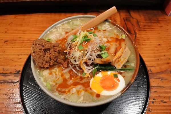 「坦々麺￥９５０」@らぁ麺 神成の写真