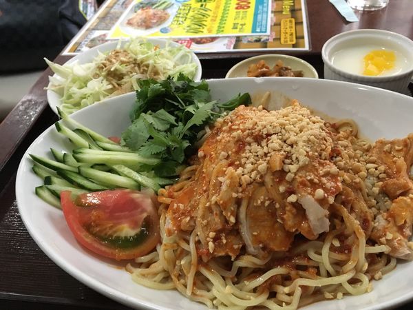 「バンバンジー冷麺」@晴々飯店の写真