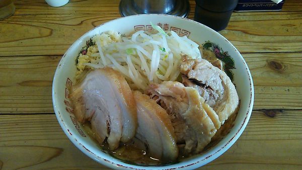 「小ぶた」@ラーメン神豚 関東学院前店の写真