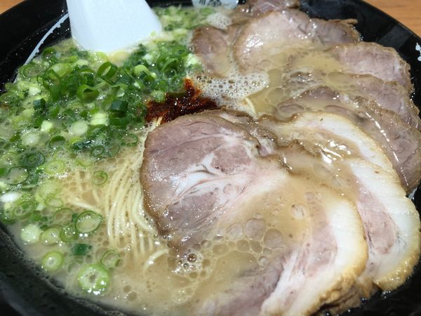 「チャーシューメン＋替え玉」@中蘭 有楽町本店の写真