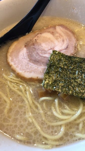 「百歩ラーメン＋替玉＋サービス半ライス」@百歩ラーメン 川口店の写真