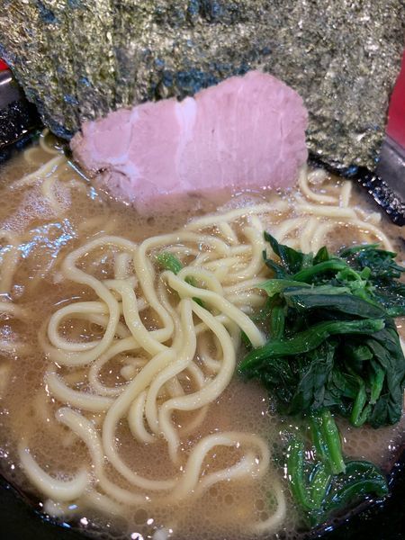 「ラーメン」@横浜ラーメン おか本の写真