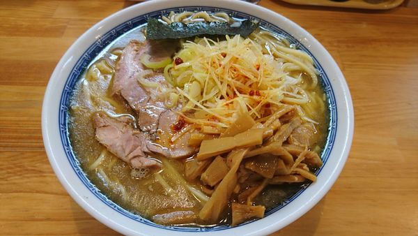 「塩ラーメン 中盛り」@自家製中華そば としおかの写真