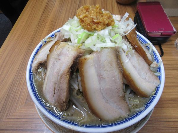 「限定　バカブタ麺（１２８０円）＋大盛１００円」@大勝軒ROSSO－ロッソ－の写真