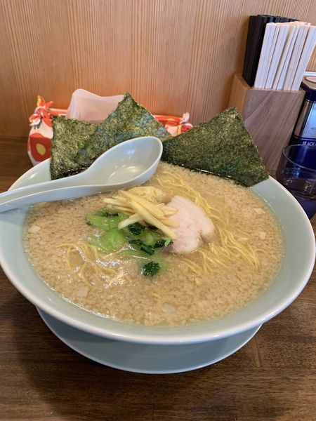 「生姜ラーメン大盛背脂トッピング」@ラーメンショップ椿 白山山島台店の写真