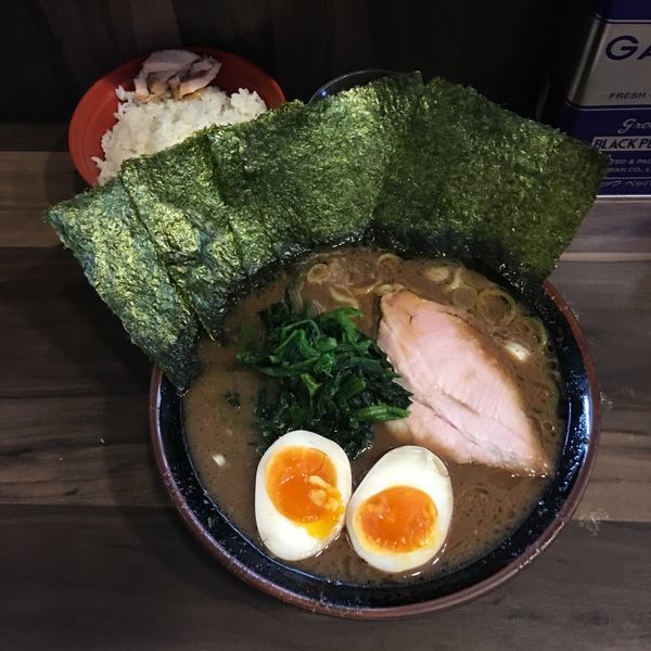 「のりたまラーメン 麺固め」@神田ラーメン わいず 神田本店の写真