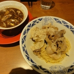 九州らーめん 亀王 道頓堀店の画像