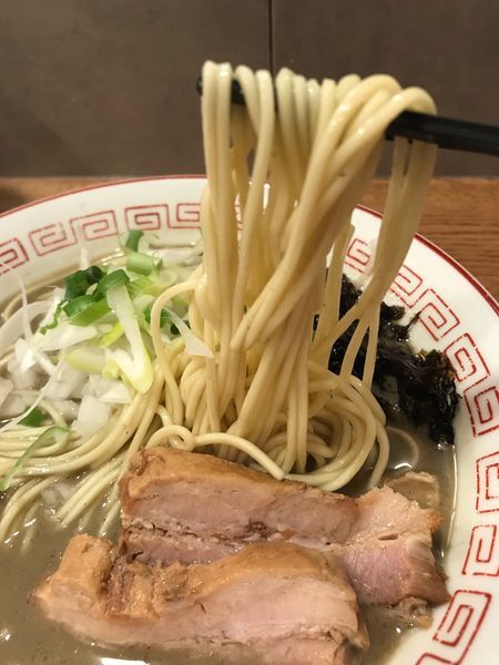 「濃厚煮干そば」@煮干中華そば専門 煮干丸の写真