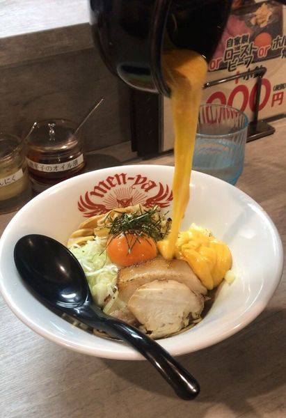 「細麺まぜそば チーズ増し」@らーめん酒場 福籠 通町店の写真