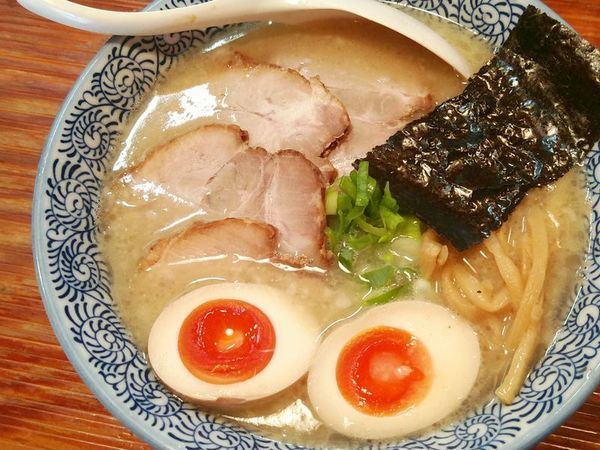 「ちゃーしゅーめん＋味玉子」@久留米らーめん 金丸の写真