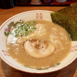 久留米ラーメン…590円