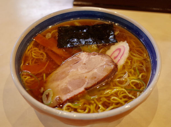 「支那そば…750円‬」@蓬来軒 本店の写真