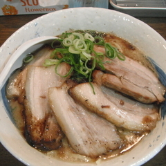 麺家 カツの画像