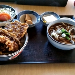 そば処 石うすの画像