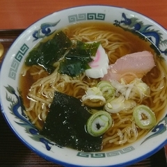 松屋そば店の画像