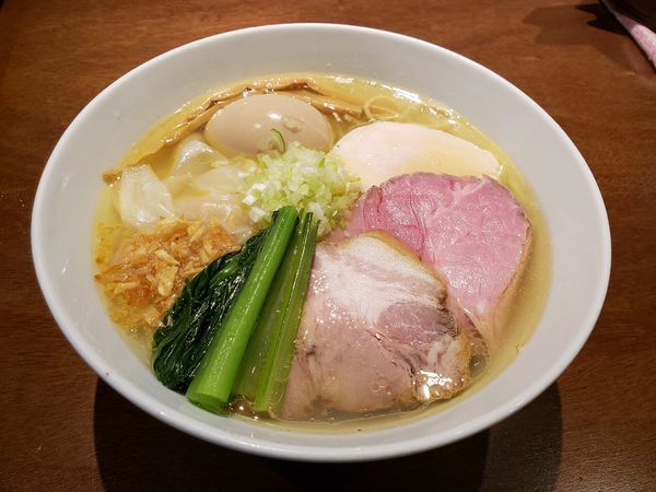 「塩　特製らぁ麺」@らぁ麺 すぎ本の写真