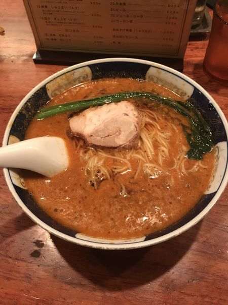 「だんだん麺」@支那麺 はしご 銀座本店の写真