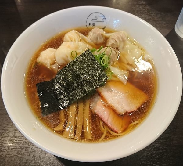 「特製ワンタン麺(黒だし)1100円」@八雲の写真