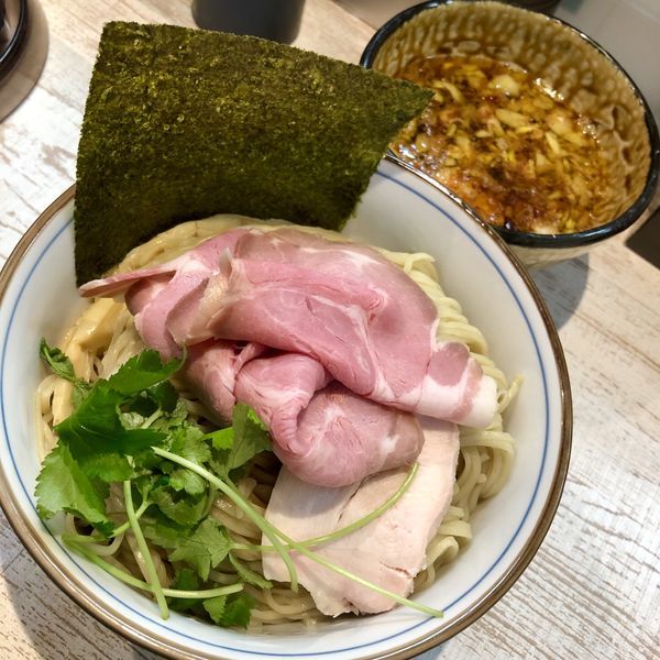 「【気まぐれ限定】淡麗煮干しつけそば (細麺) 大￥1000」@中華そば 四つ葉の写真