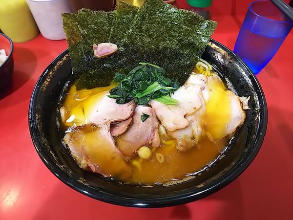 「チャーシューメン中盛り」@家系総本山 ラーメン吉村家の写真