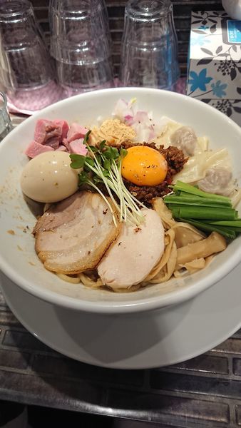 「汁無し鯛湾ラーメン」@noodles kitchen GUNNERS 新丸子店の写真